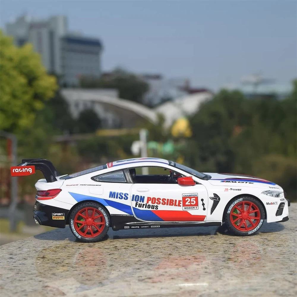 [TOY] 1:24 BMW 2017 G15 M8 GTE #25 Model Car Die-Cast