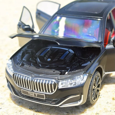 BMW 2019 G12 760Li Black 1:24 – model wyświetlacza odlewany z odlewu