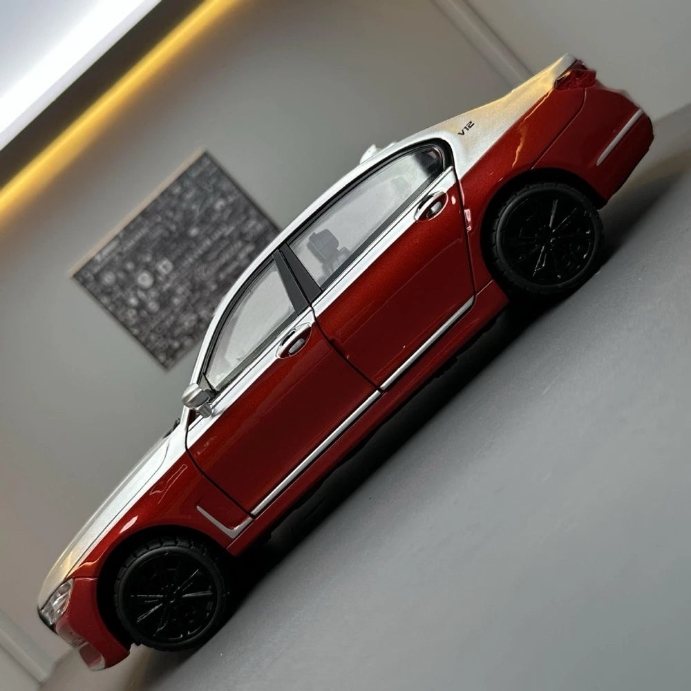 [TOY] 1:24 BMW 2019 G12 760Li Red Model Car Die-Cast
