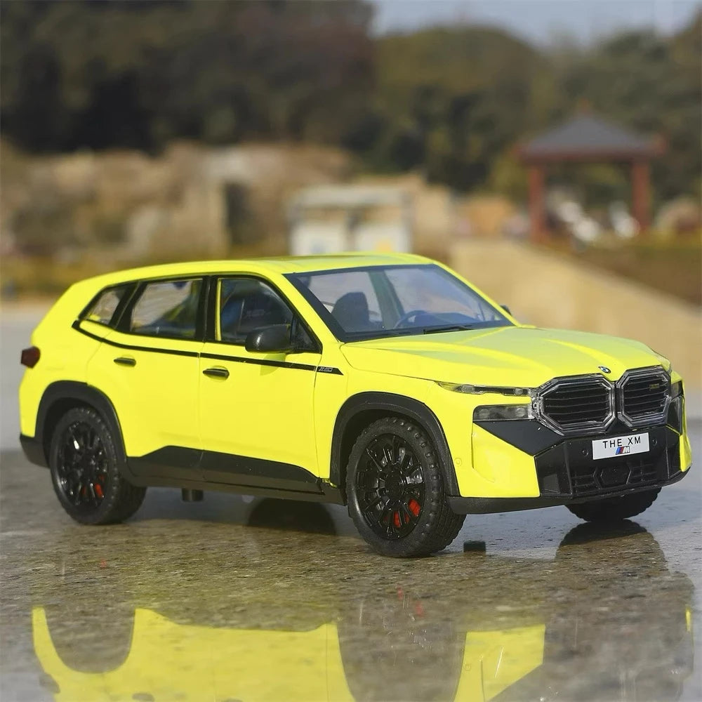 [TOY] 1:24 BMW 2022 G09 XM Green Model Car Die-Cast