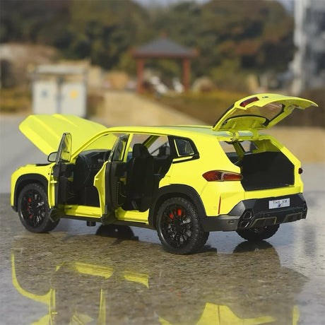BMW 2022 G09 XM Zielony 1:24 – Model wyświetlacza odlewany z odlewu