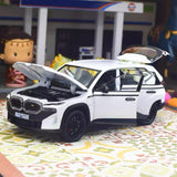 [TOY] 1:24 BMW 2022 G09 XM White Model Car Die-Cast