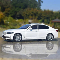 [TOY] 1:24 BMW 2023 G38 530 Li White Model Car Die-Cast