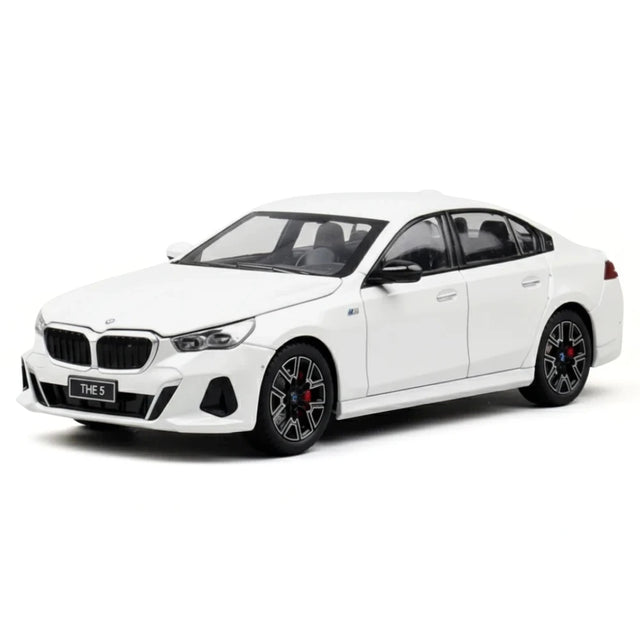 [TOY] 1:24 BMW 2024 G68 530Li M Sport LWB White Model Car Die-Cast