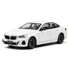 [TOY] 1:24 BMW 2024 G68 530Li M Sport LWB White Model Car Die-Cast