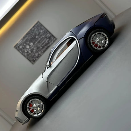 [TOY] 1:24 Bugatti 2015 Atlantic Silver Model Car Die-Cast
