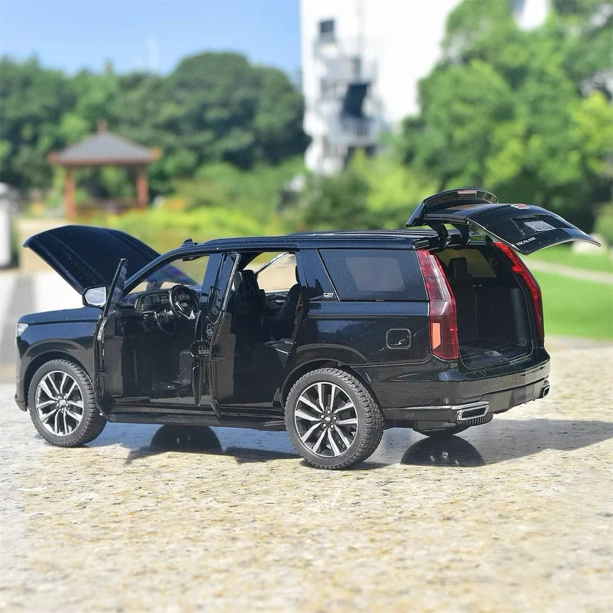 Cadillac 2021 Escalade Black 1:24 – Diecast Display Model Die-Cast