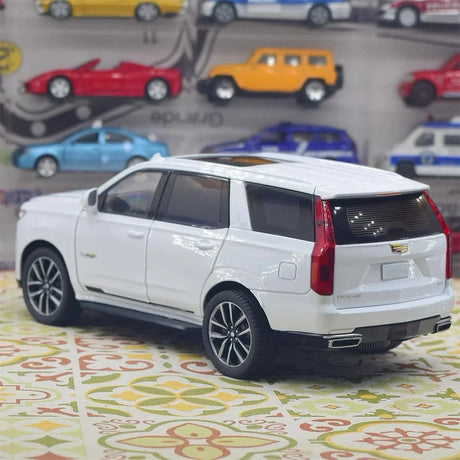 [TOY] 1:24 Cadillac 2021 Escalade wit modelauto Die-Cast