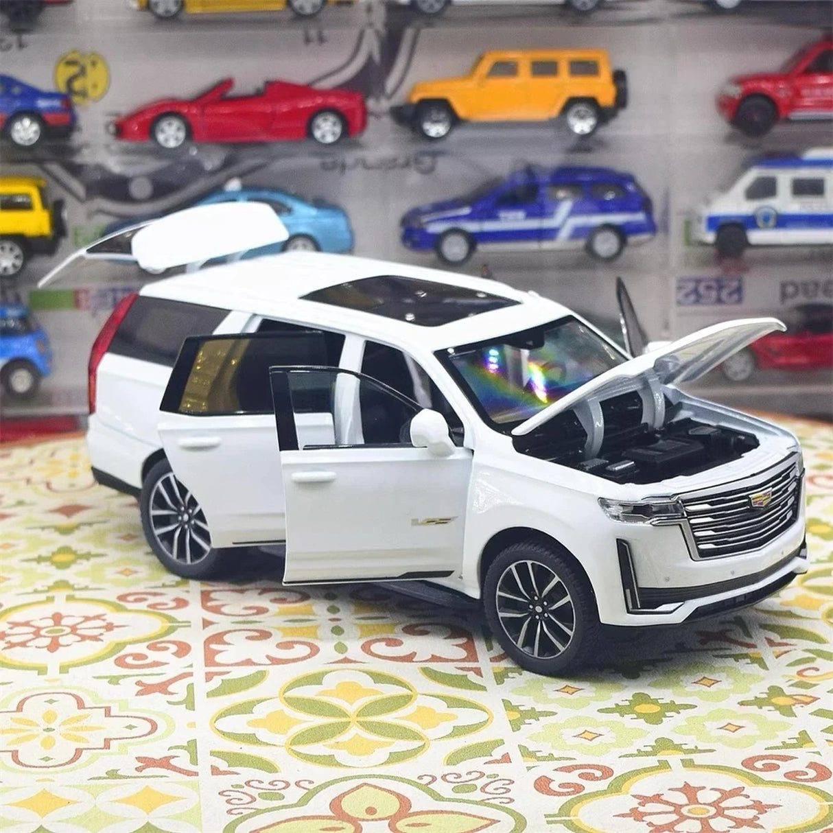 [TOY] 1:24 Cadillac 2021 Escalade wit modelauto Die-Cast