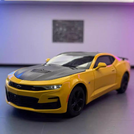 [TOY] 1:24 Chevrolet 2023 Camaro giallo modellino di auto Die-Cast