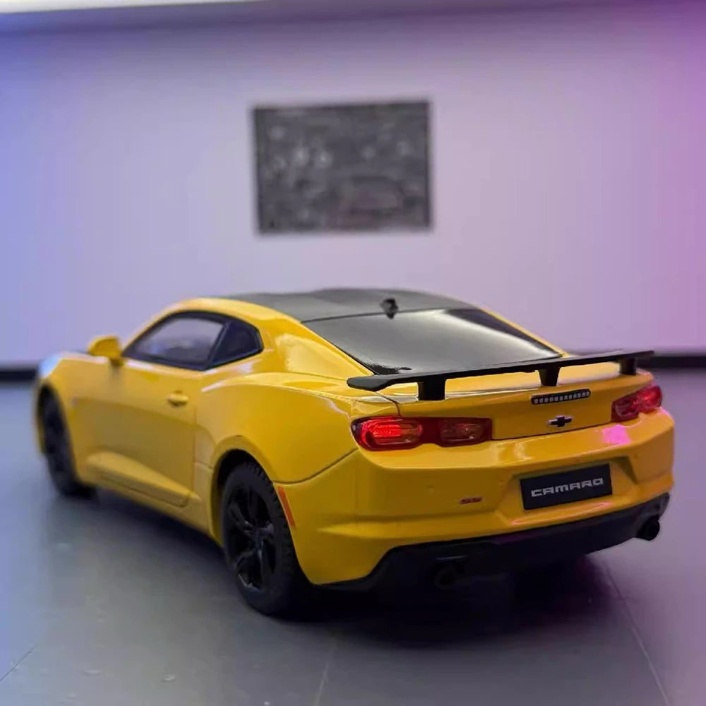 [TOY] 1:24 Chevrolet 2023 Camaro giallo modellino di auto Die-Cast