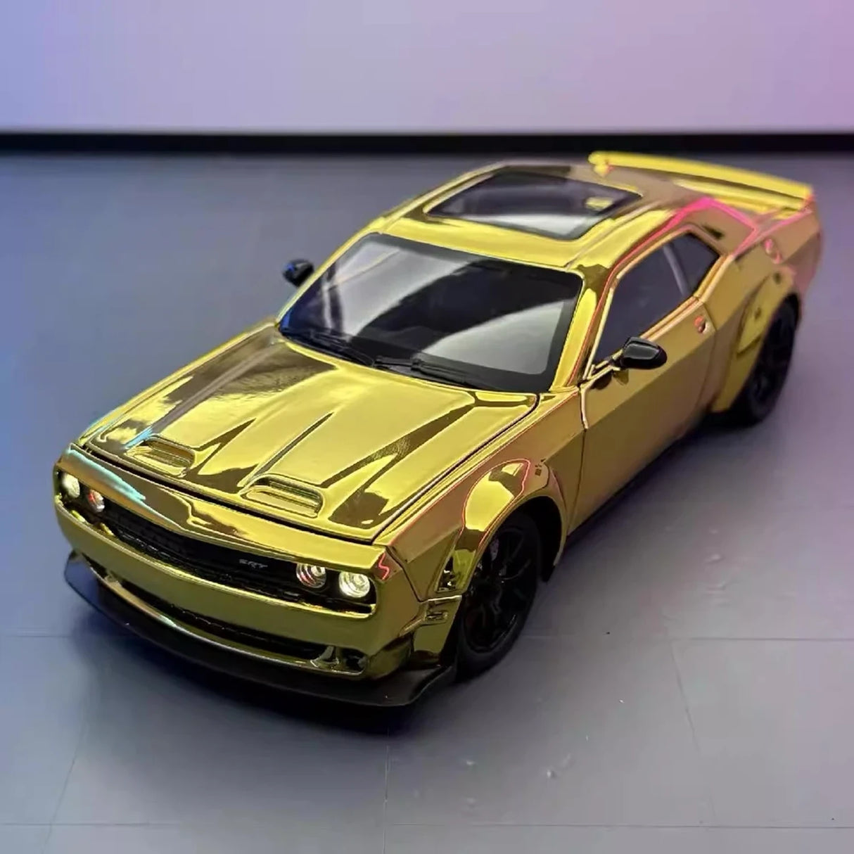 [TOY] 1:24 Dodge 2018 Challenger SRT Hellcat ゴールド モデルカー Die-Cast