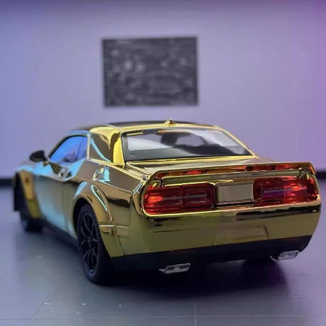 Dodge 2018 Challenger SRT Hellcat ذهبي 1:24 – نموذج عرض معدني مصبوب