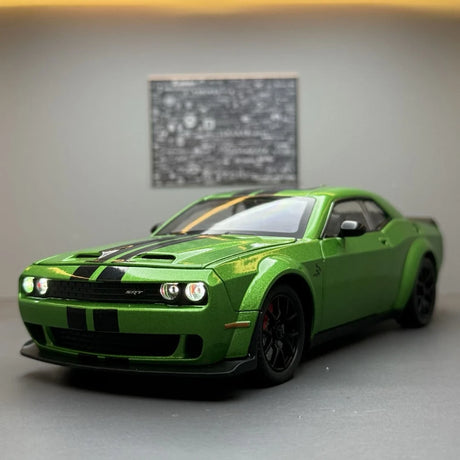 Dodge 2018 تشالنجر SRT هيلكات جرين 1:24 – نموذج عرض معدني مصبوب.