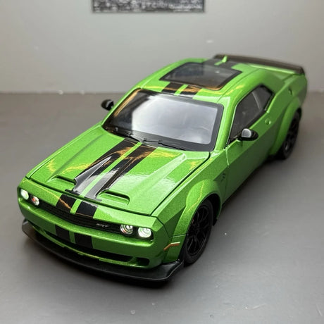 Dodge 2018 تشالنجر SRT هيلكات جرين 1:24 – نموذج عرض معدني مصبوب.