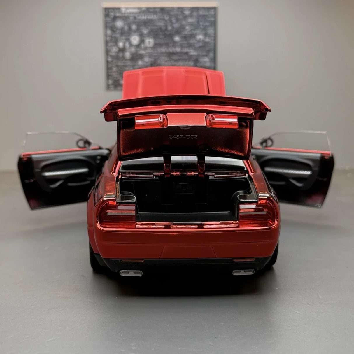 [TOY] 1:24 Dodge 2018 Challenger SRT Hellcat 金属lic レッド モデルカー Die-Cast