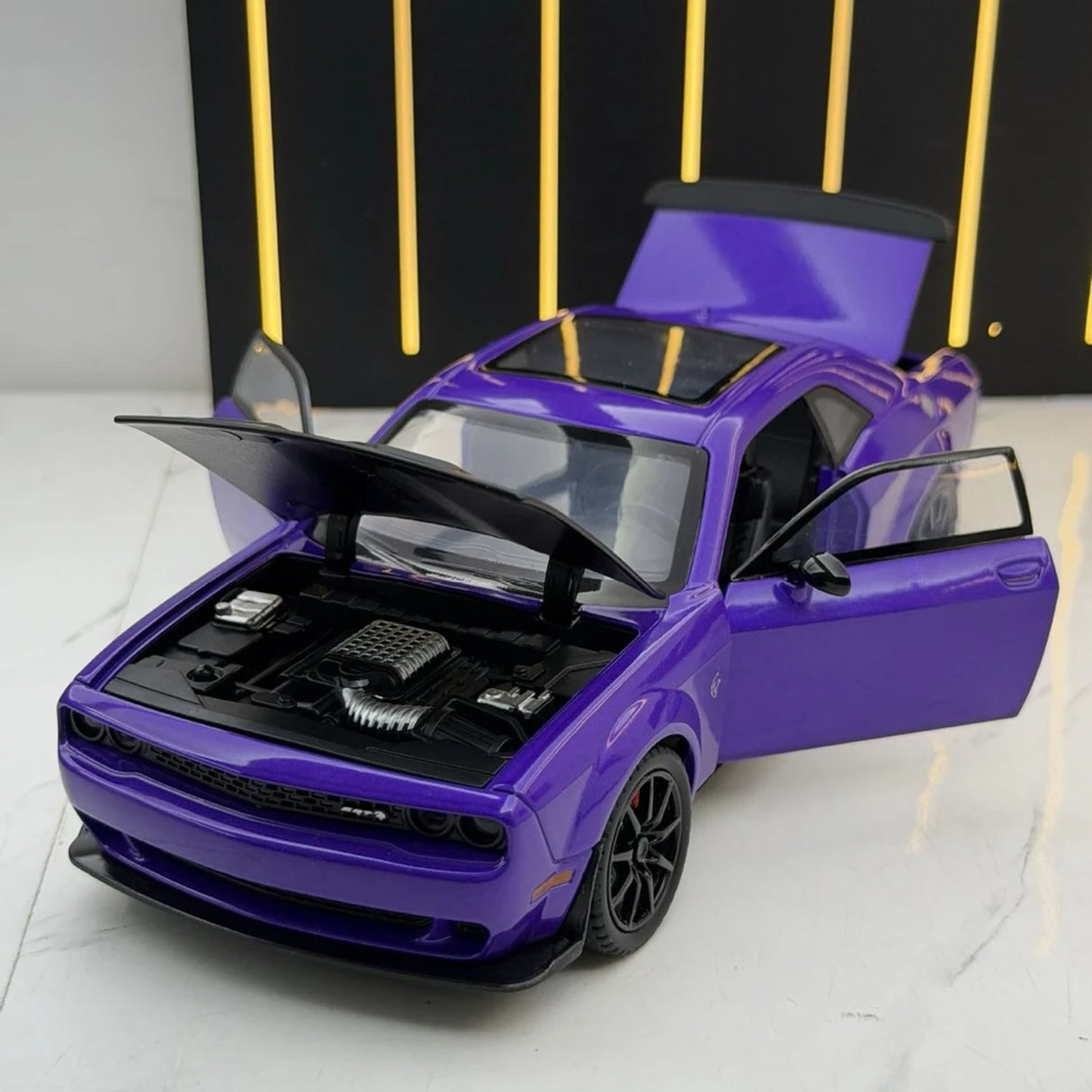 Dodge 2018 تشالنجر SRT هيلكات بيربل 1:24 – نموذج عرض مصبوب، مصبوب.