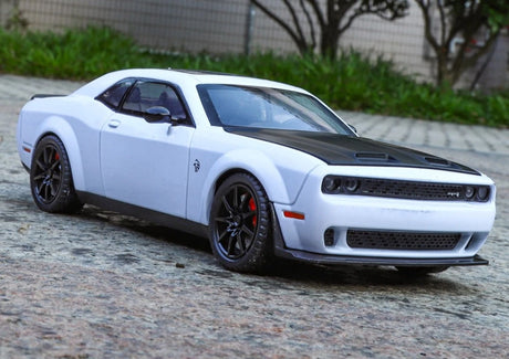 Dodge 2018 Challenger SRT Hellcat أبيض 1:24 – نموذج عرض معدني مصبوب