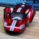 Ford 2017 GT Red 1:24 – model wyświetlacza odlewany