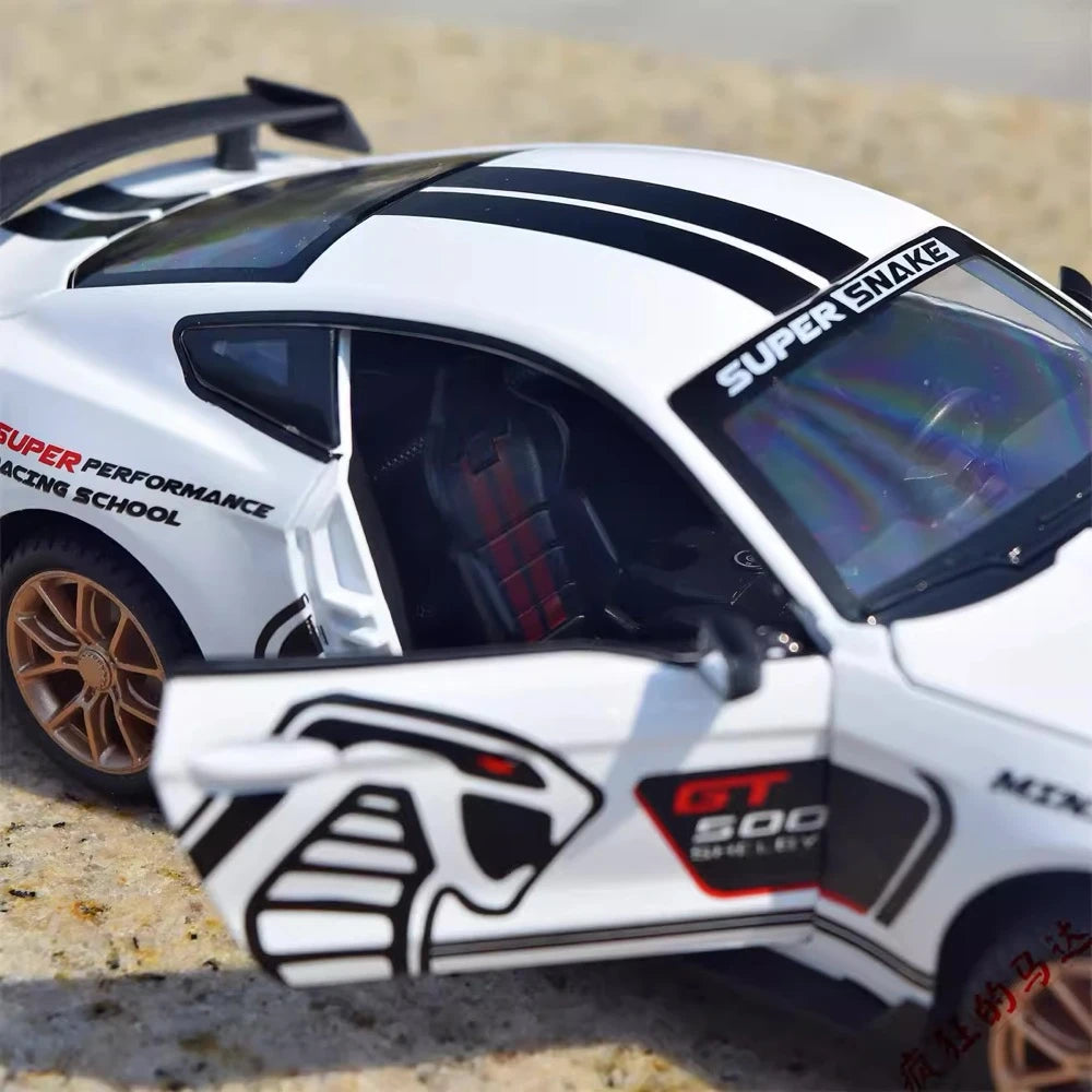 [TOY] 1:24 Ford 2020 Shelby GT500 blanc voiture miniature Die-Cast