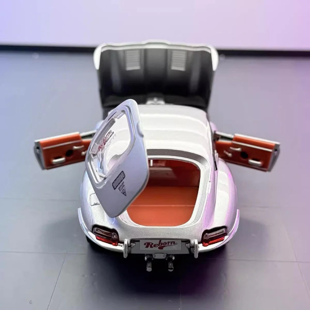 [TOY] 1:24 Jaguar 1961 E-Type Model Car Die-Cast