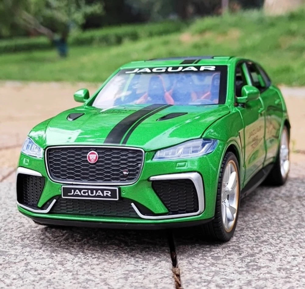 [TOY] 1:24 Jaguar 2016 F-PACE Green Model Car Die-Cast