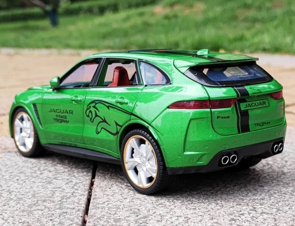 [TOY] 1:24 Jaguar 2016 F-PACE Green Model Car Die-Cast