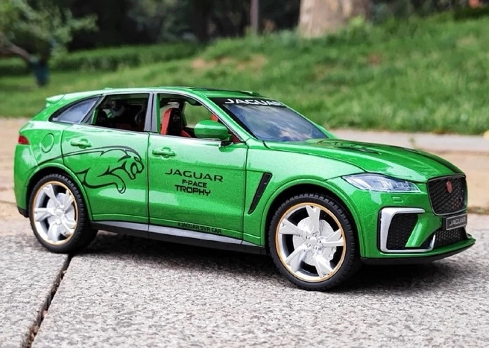 [TOY] 1:24 Jaguar 2016 F-PACE グリーン モデルカー Die-Cast