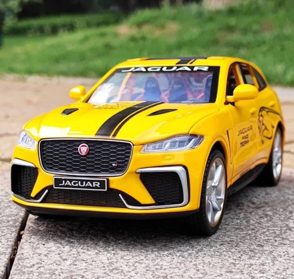 [TOY] 1:24 Jaguar 2016 F-PACE Yellow Model Car Die-Cast
