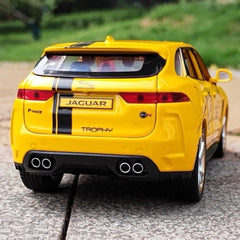 [TOY] 1:24 Jaguar 2016 F-PACE Yellow Model Car Die-Cast