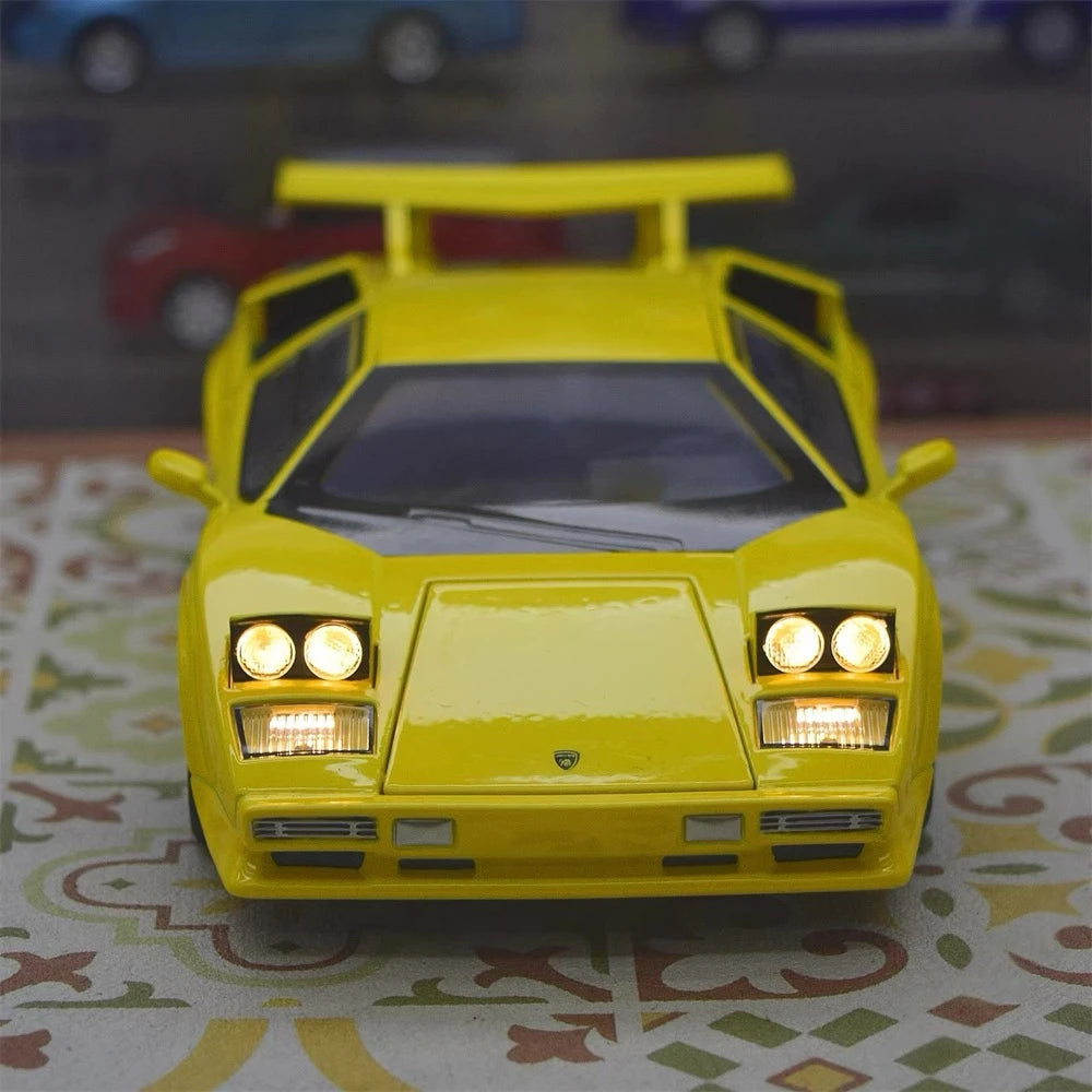 [TOY] 1:24 Lamborghini 1988 Countach LP5000 QV Yellow Model Car Die-Cast