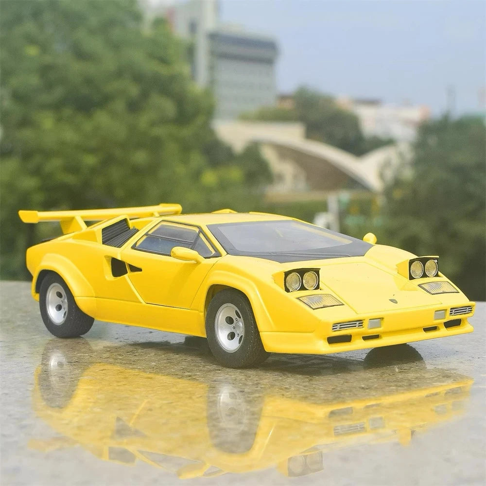 [TOY] 1:24 Lamborghini 1988 Countach LP5000 QV giallo modellino di auto Die-Cast
