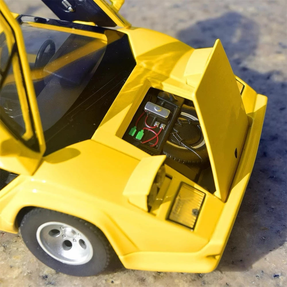 [TOY] 1:24 Lamborghini 1988 Countach LP5000 QV giallo modellino di auto Die-Cast