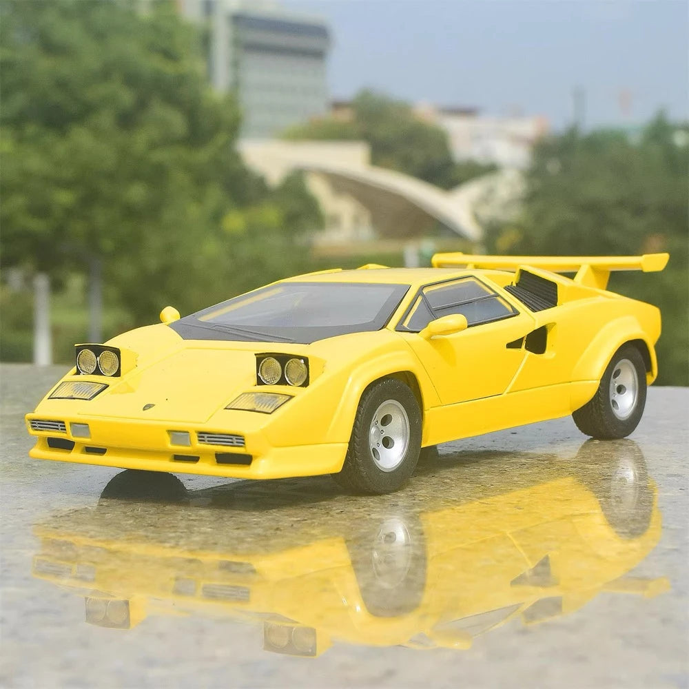[TOY] 1:24 Lamborghini 1988 Countach LP5000 QV Yellow Model Car Die-Cast