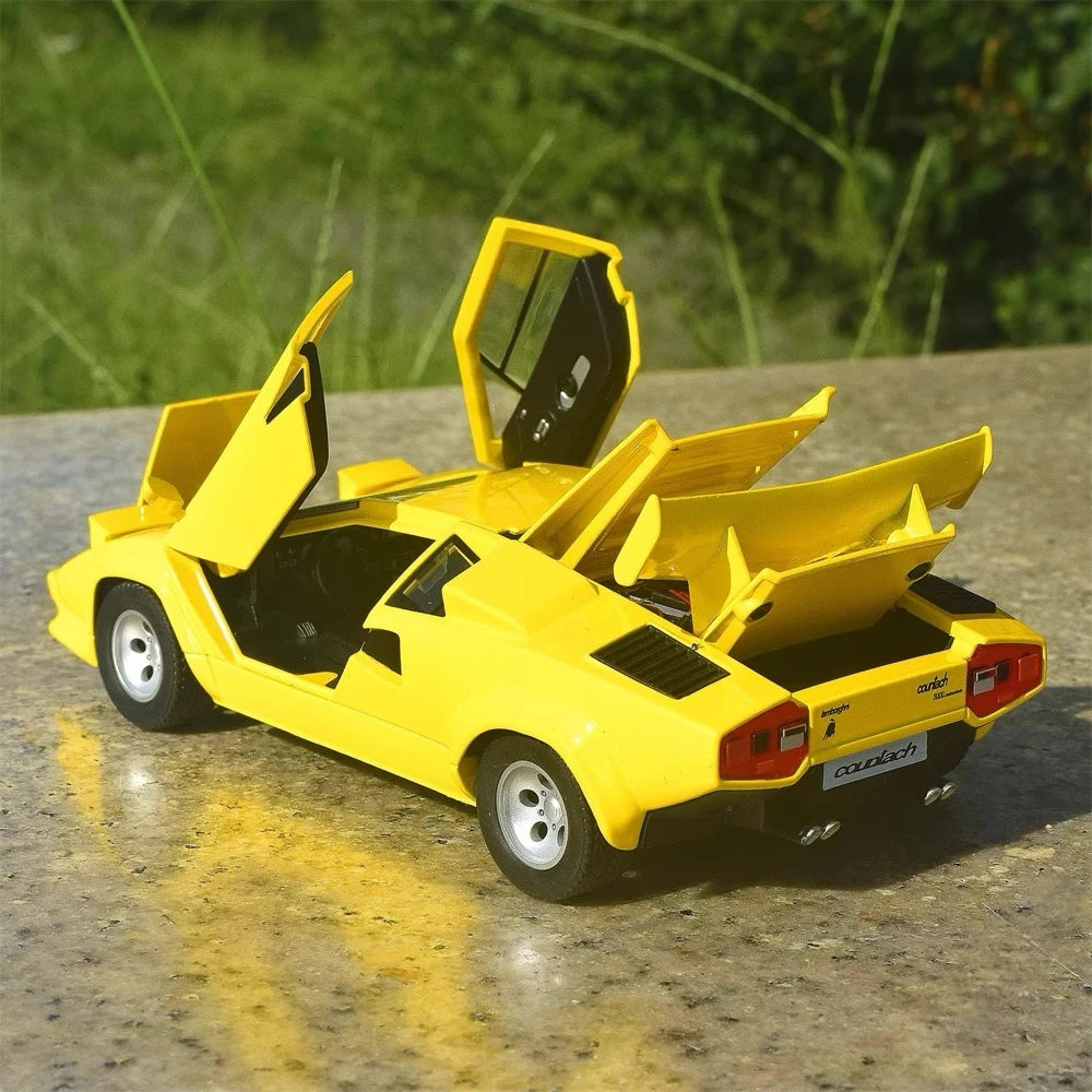 [TOY] 1:24 Lamborghini 1988 Countach LP5000 QV Yellow Model Car Die-Cast