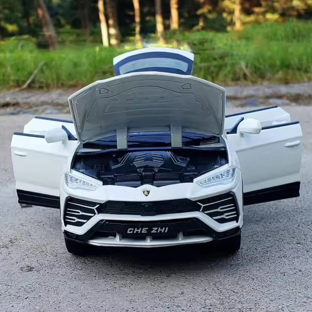 [TOY] 1:24 Lamborghini 2017 Urus White Model Car Die-Cast