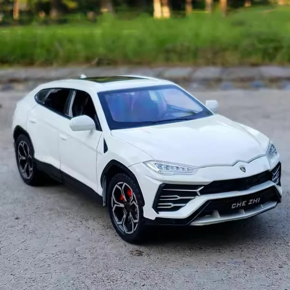 [TOY] 1:24 Lamborghini 2017 Urus White Model Car Die-Cast