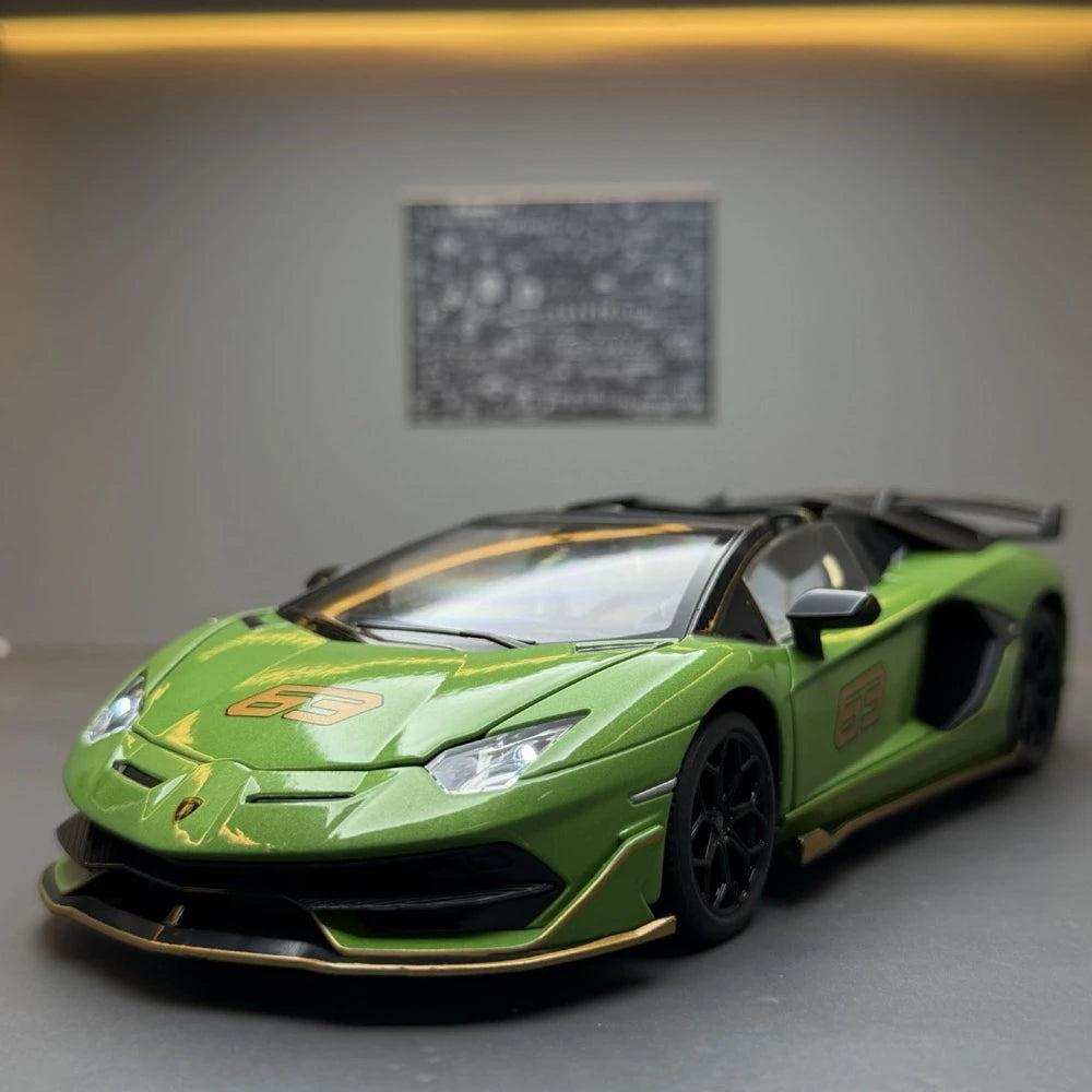 [TOY] 1:24 Lamborghini 2018 Aventador LP770-4 SVJ Green Model Car Die-Cast