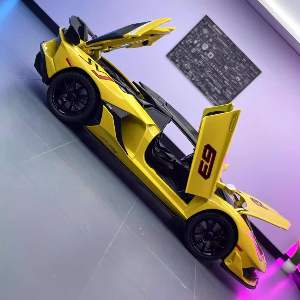 [TOY] 1:24 Lamborghini 2018 Aventador LP770-4 SVJ Yellow pienoismalli Die-Cast