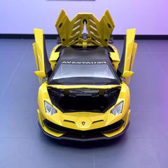 [TOY] 1:24 Lamborghini 2018 Aventador LP770-4 SVJ Yellow pienoismalli Die-Cast