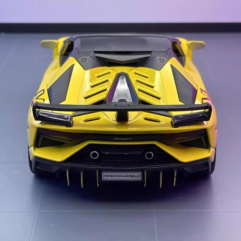 [TOY] 1:24 Lamborghini 2018 Aventador LP770-4 SVJ Yellow pienoismalli Die-Cast