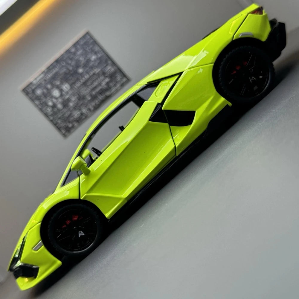 [TOY] 1:24 Lamborghini 2023 Revuelto Green Model Car Die-Cast