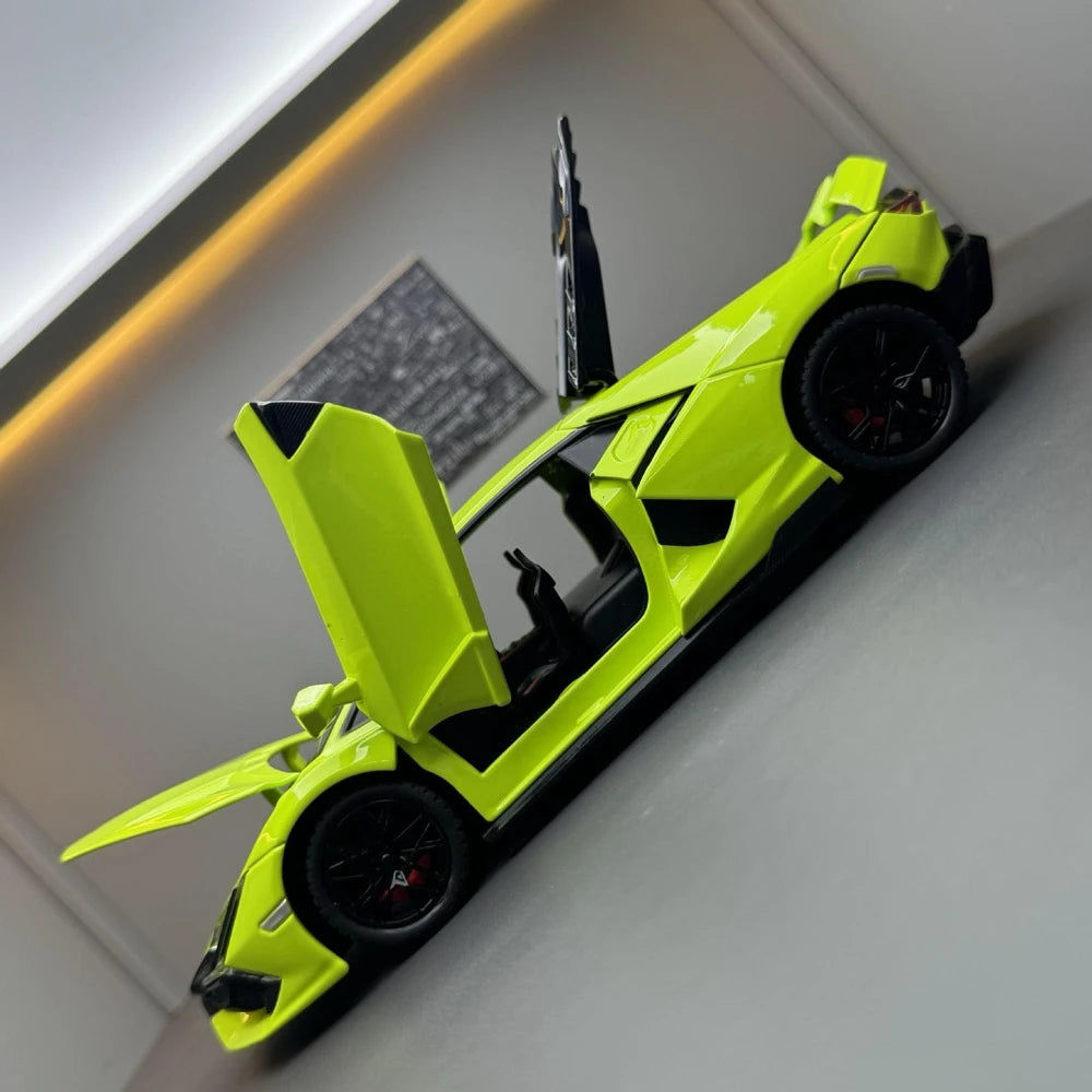 [TOY] 1:24 Lamborghini 2023 Revuelto Green Model Car Die-Cast