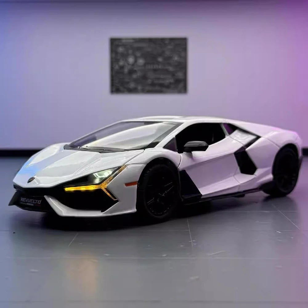 [TOY] 1:24 Lamborghini 2023 Revuelto bianco modellino di auto Die-Cast