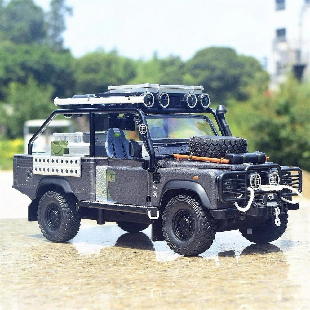 [TOY] 1:24 Land Rover 2001 Defender 110 Tomb Raider gris voiture miniature Die-Cast