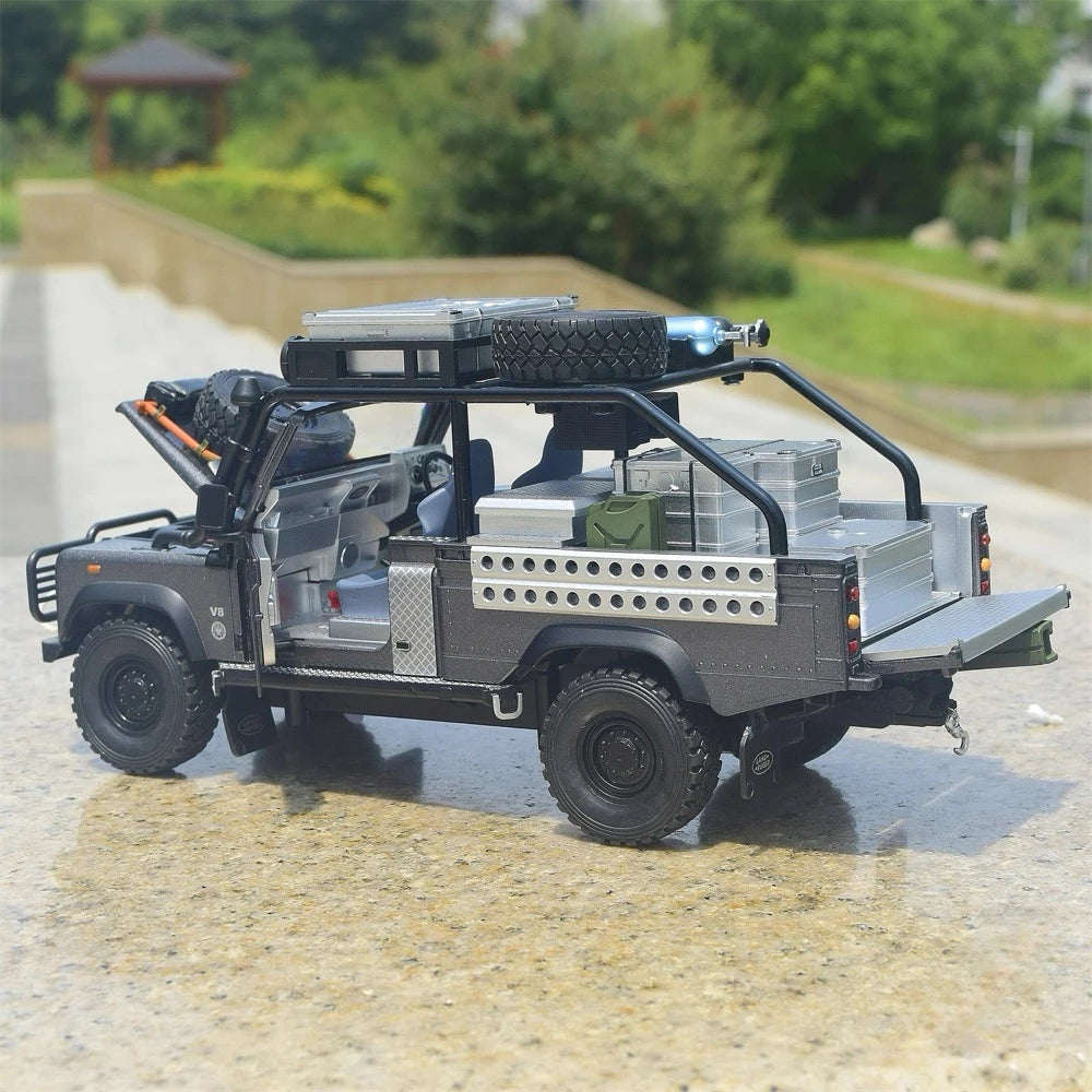 [TOY] 1:24 Land Rover 2001 Defender 110 Tomb Raider gris voiture miniature Die-Cast