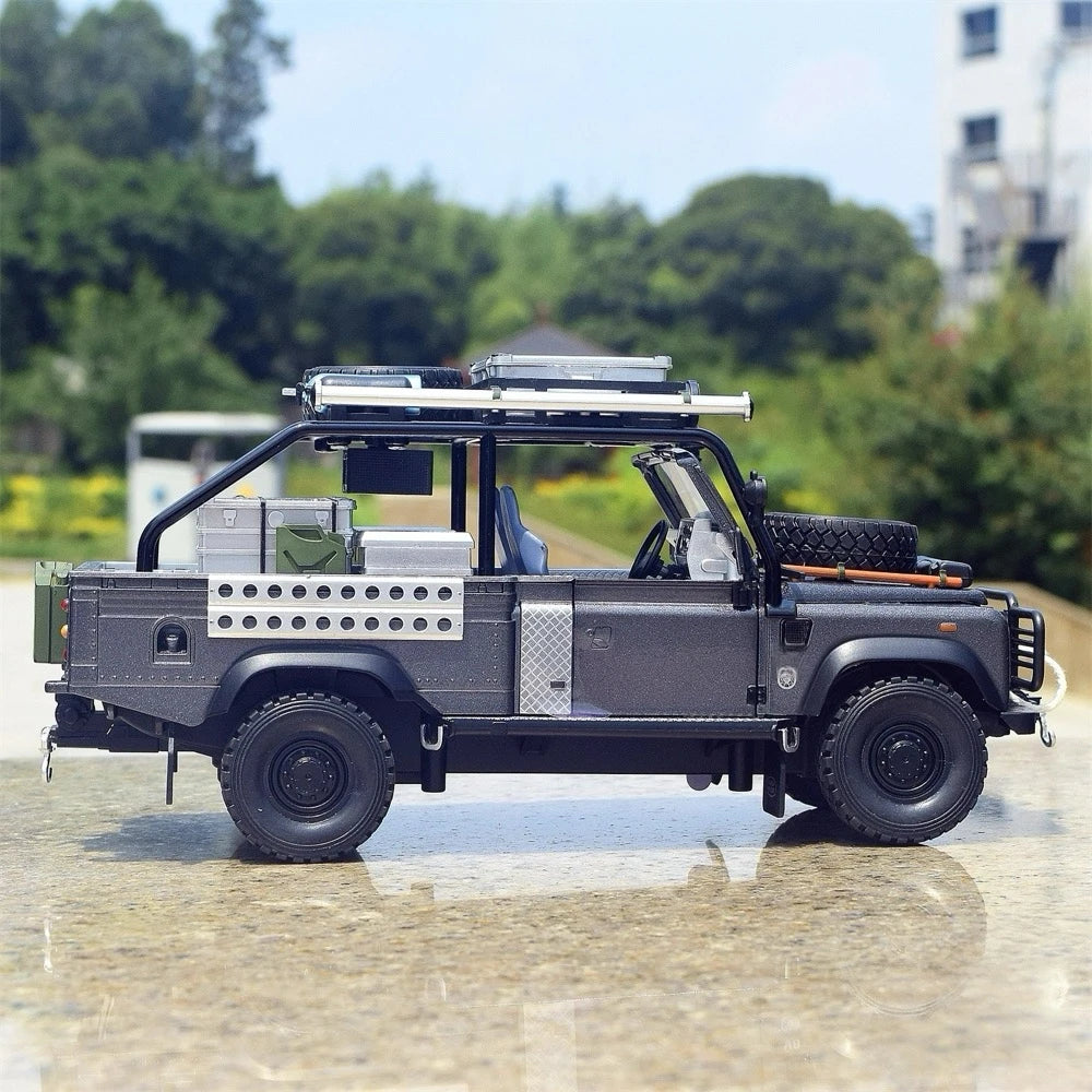 [TOY] 1:24 Land Rover 2001 Defender 110 Tomb Raider gris voiture miniature Die-Cast