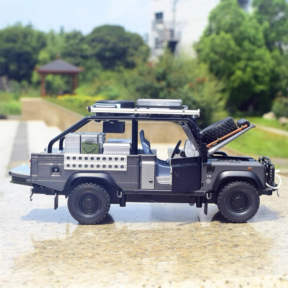 [TOY] 1:24 Land Rover 2001 Defender 110 Tomb Raider Gray Model Car Die-Cast