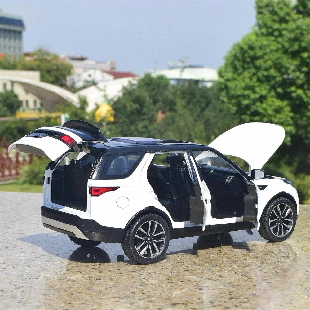 [TOY] 1:24 Land Rover 2020 Discovery R-Dynamic SE White Model Car Die-Cast