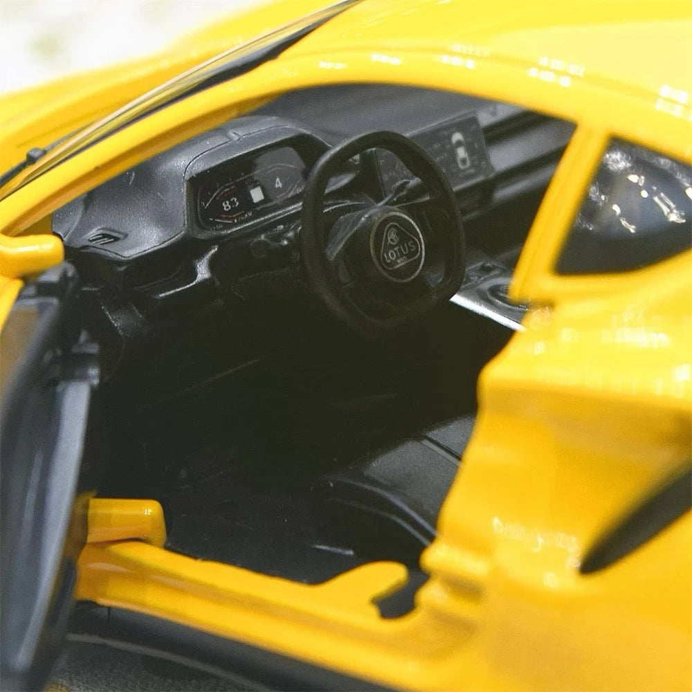 [TOY] 1:24 Lotus 2021 Emira Yellow Model Car Die-Cast
